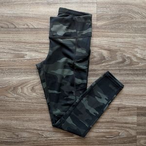 Athleta Green Camo 7/8 Running Tights